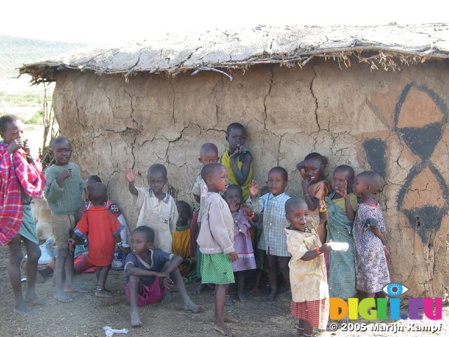 14556 Masai children